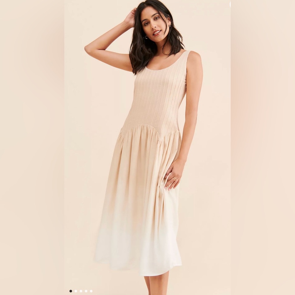 Sleeveless Beige Midi Dress with Scoop Neck